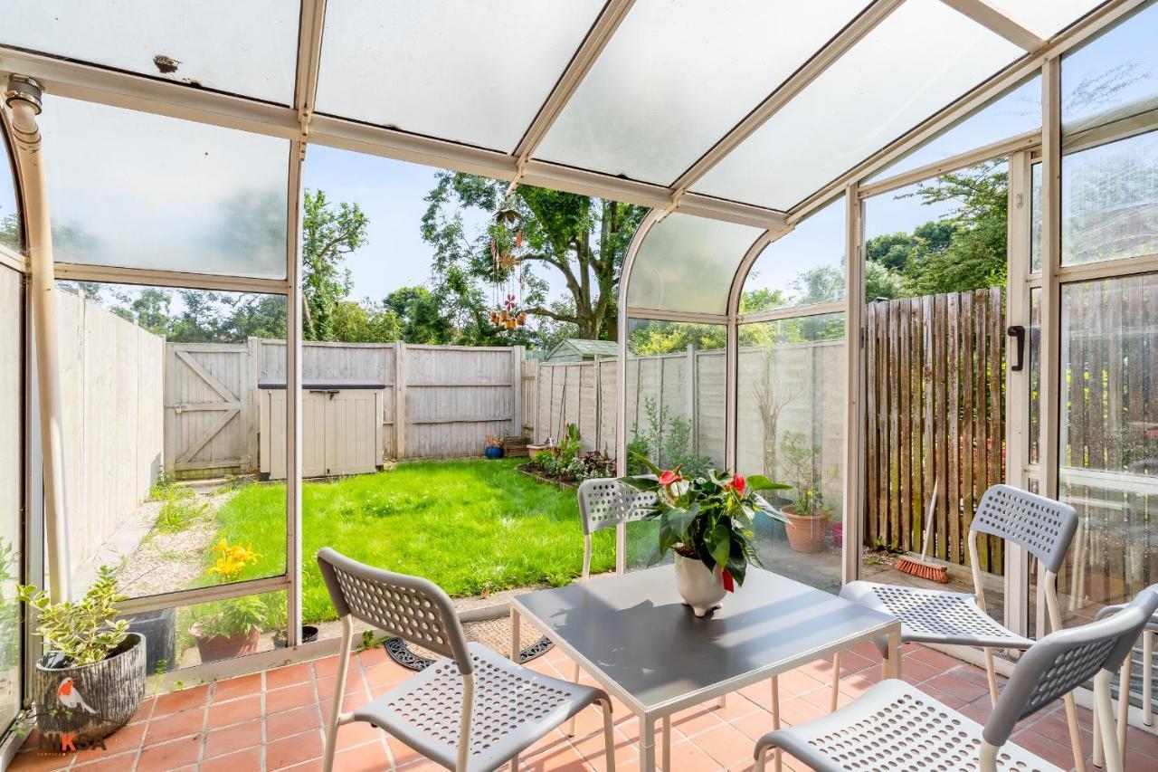 Niksa Serviced Accommodation - 3 Bedroom House Welwyn Garden City Εξωτερικό φωτογραφία