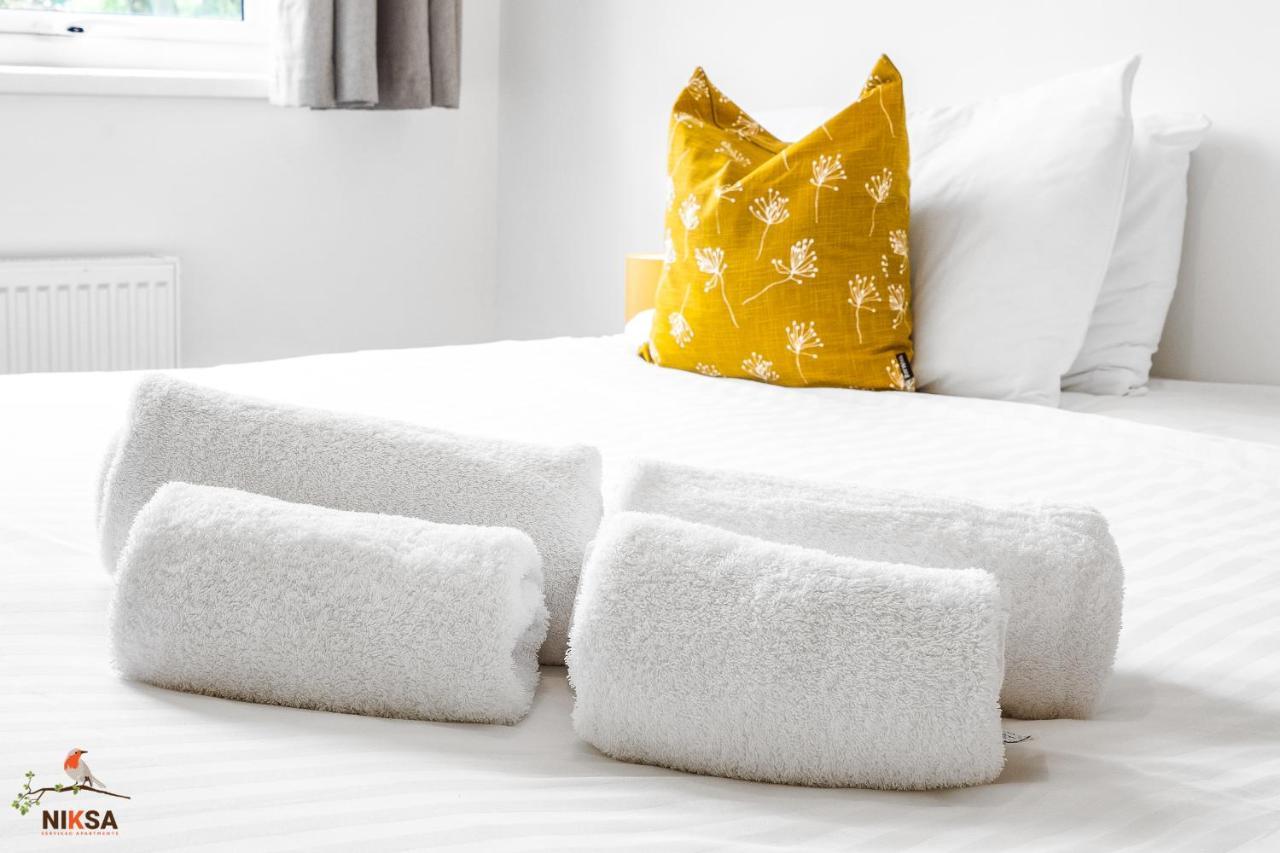 Niksa Serviced Accommodation - 3 Bedroom House Welwyn Garden City Εξωτερικό φωτογραφία