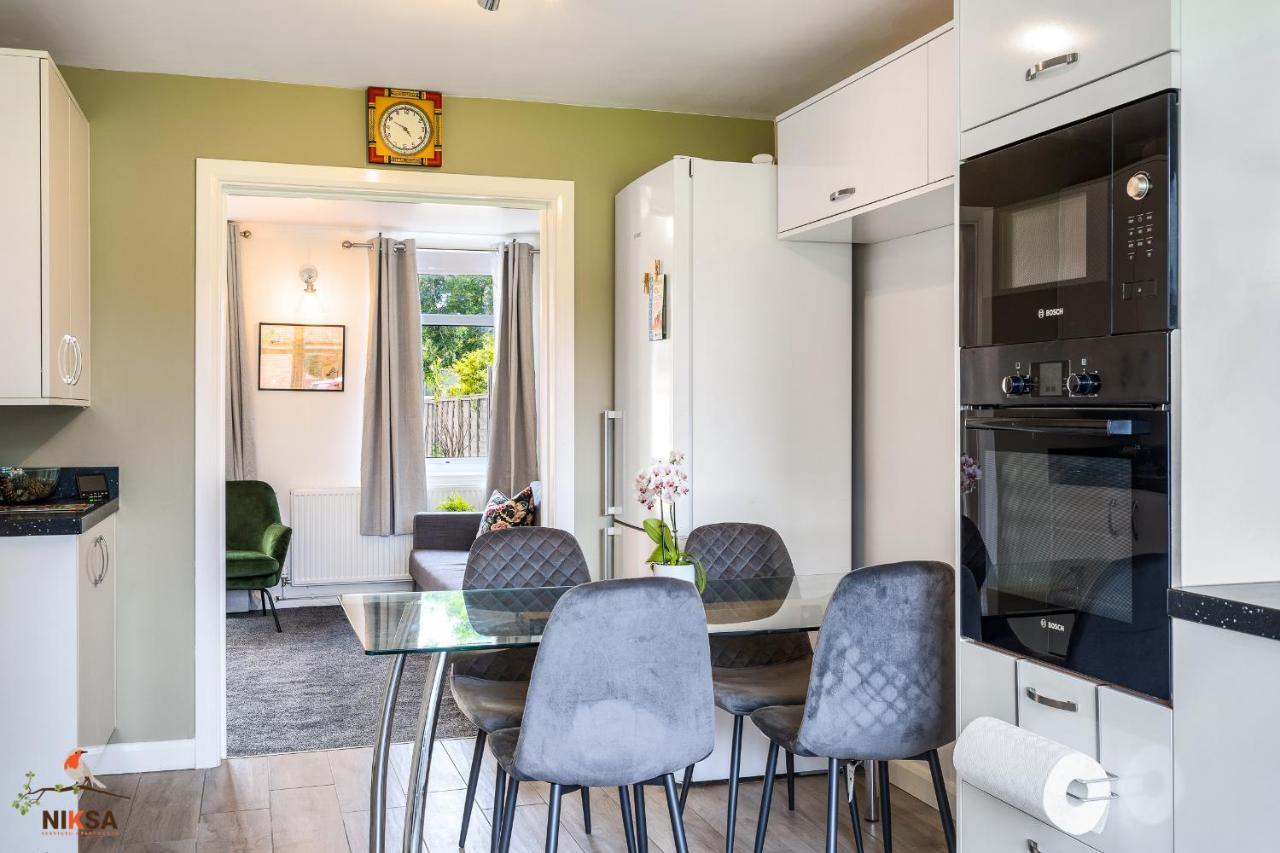 Niksa Serviced Accommodation - 3 Bedroom House Welwyn Garden City Εξωτερικό φωτογραφία