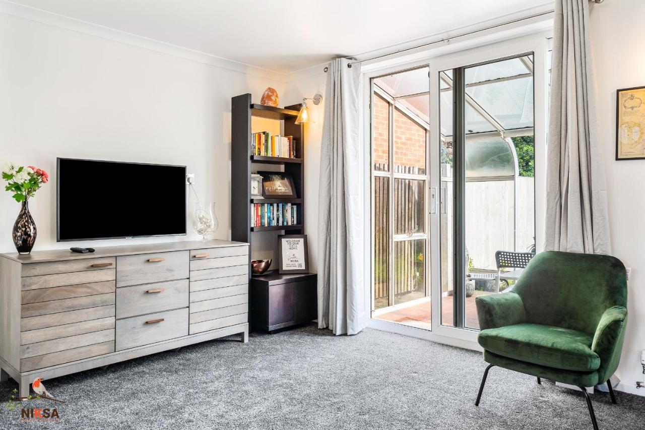 Niksa Serviced Accommodation - 3 Bedroom House Welwyn Garden City Εξωτερικό φωτογραφία